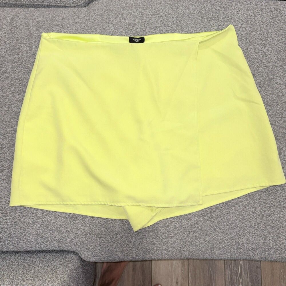 Express Editor Chartreuse Skirt Overlay Skort Size XL